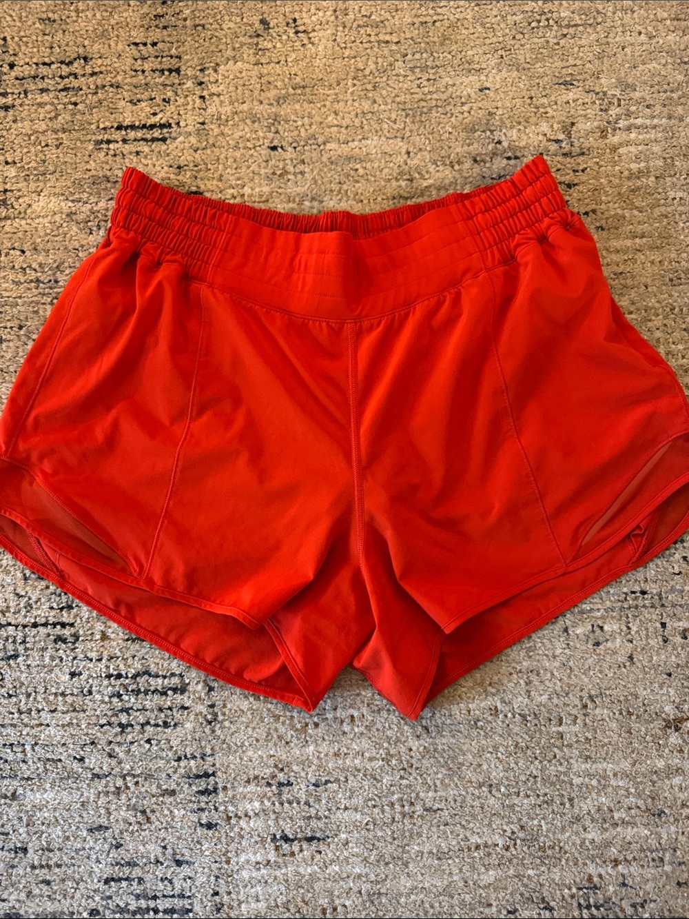 Lululemon HR 4” inseam Hotty Hot Cherry Ember Running Shorts size 12